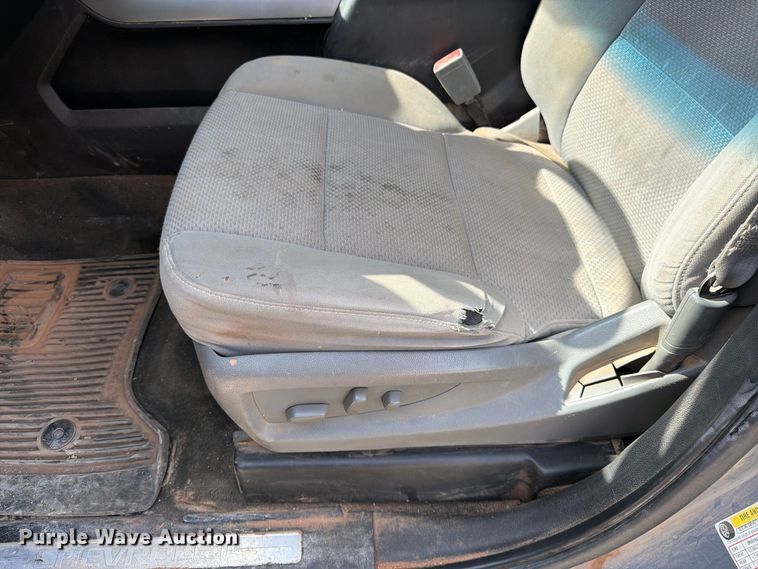 image for item FK3720 2016 Chevrolet Silverado 2500HD Ext. Cab pickup truck