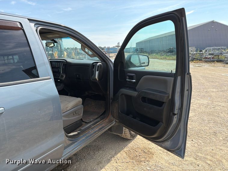 image for item FK3720 2016 Chevrolet Silverado 2500HD Ext. Cab pickup truck