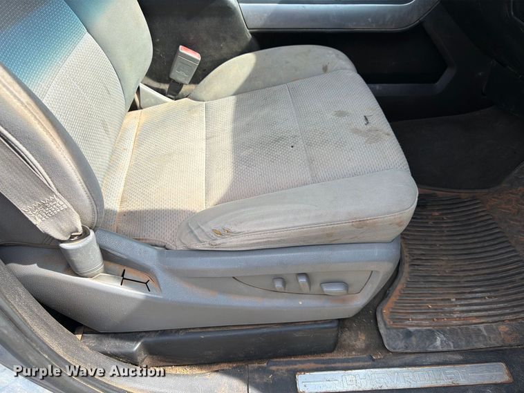 image for item FK3720 2016 Chevrolet Silverado 2500HD Ext. Cab pickup truck