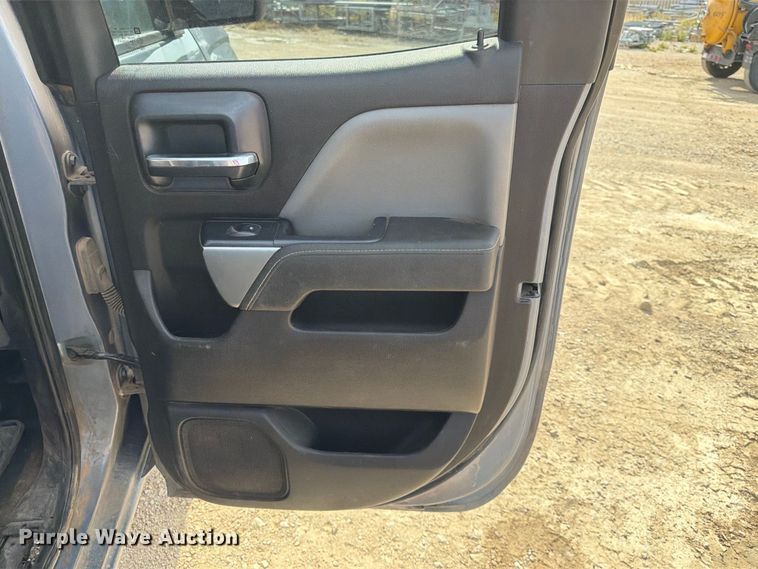 image for item FK3720 2016 Chevrolet Silverado 2500HD Ext. Cab pickup truck
