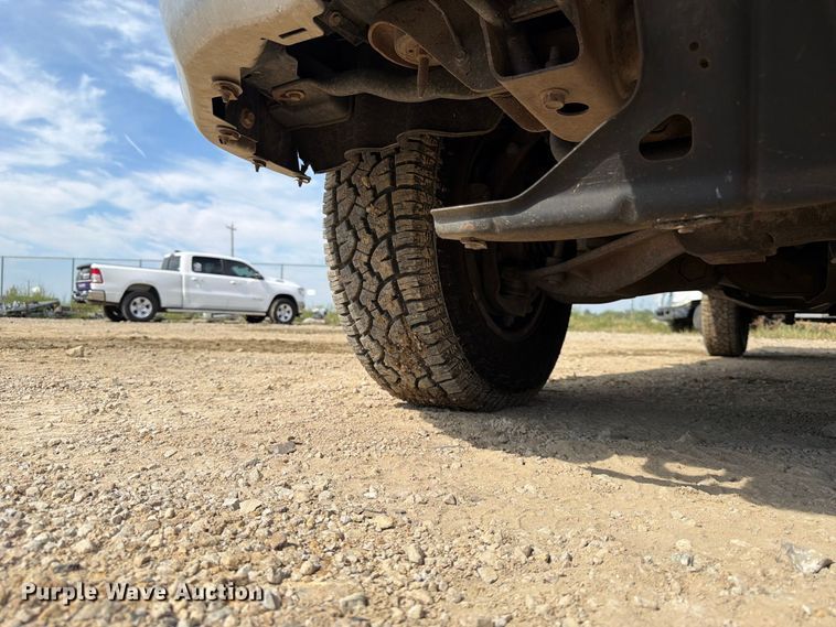 image for item FK3720 2016 Chevrolet Silverado 2500HD Ext. Cab pickup truck