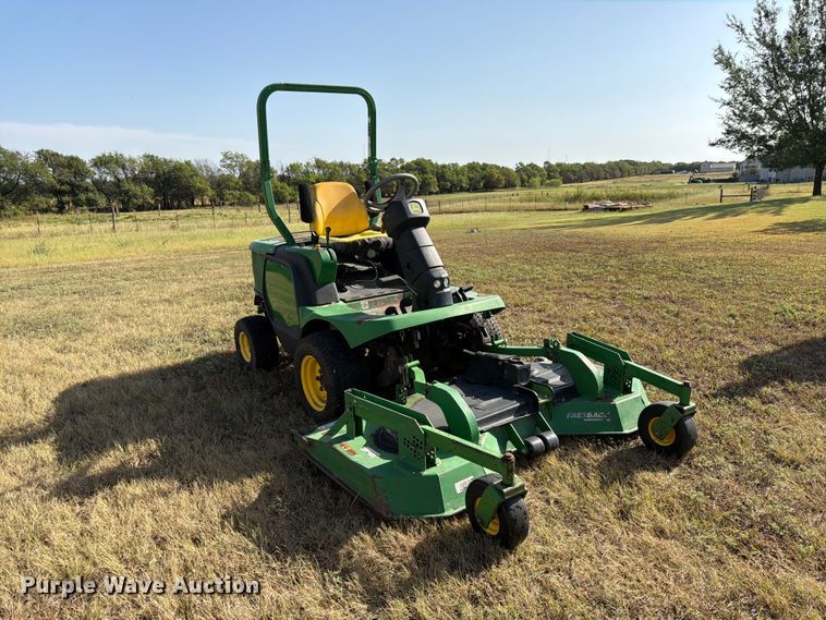 image for item FK3725 2005 John Deere 1435 Series II lawn mower