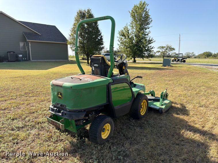 image for item FK3725 2005 John Deere 1435 Series II lawn mower