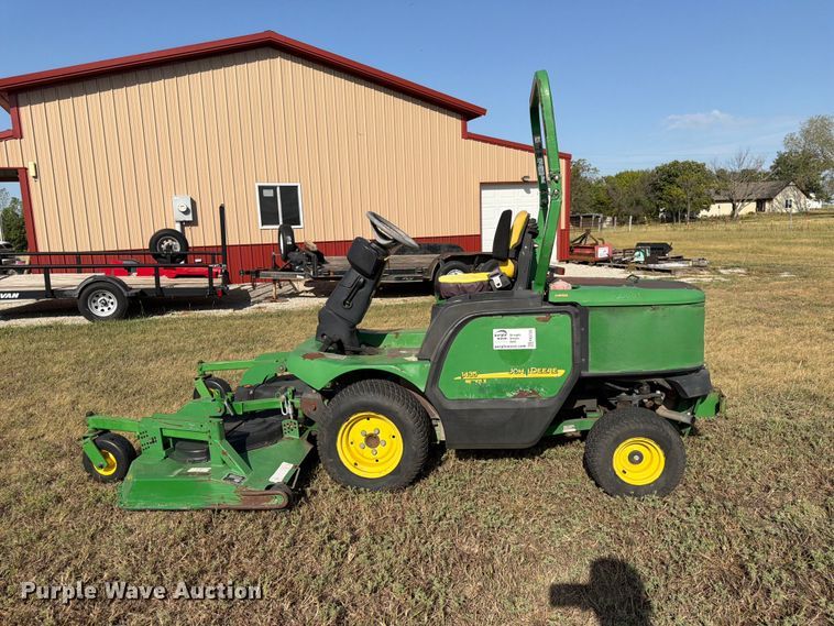 image for item FK3725 2005 John Deere 1435 Series II lawn mower