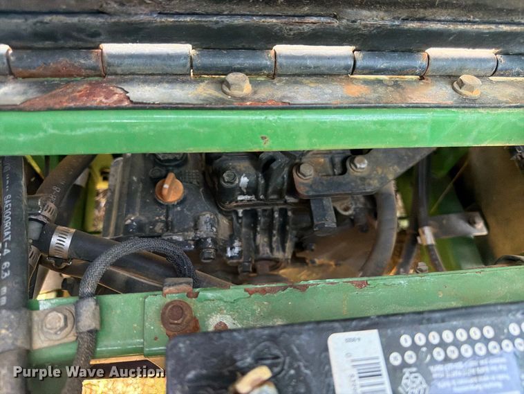 image for item FK3725 2005 John Deere 1435 Series II lawn mower
