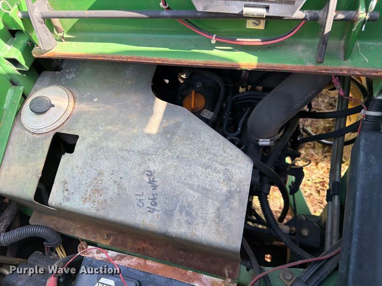 image for item FK3725 2005 John Deere 1435 Series II lawn mower