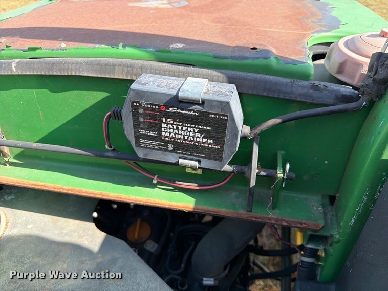 image for item FK3725 2005 John Deere 1435 Series II lawn mower