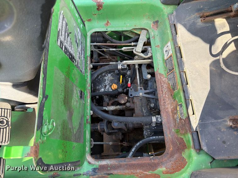 image for item FK3725 2005 John Deere 1435 Series II lawn mower