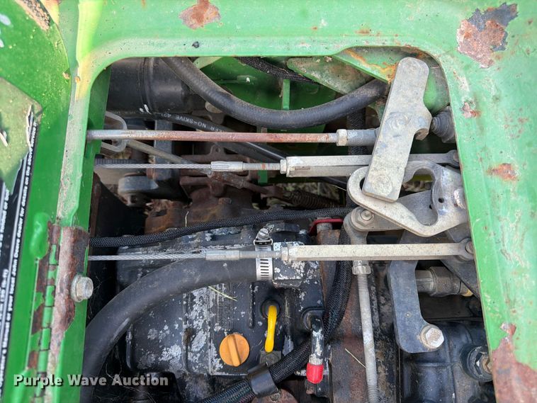 image for item FK3725 2005 John Deere 1435 Series II lawn mower