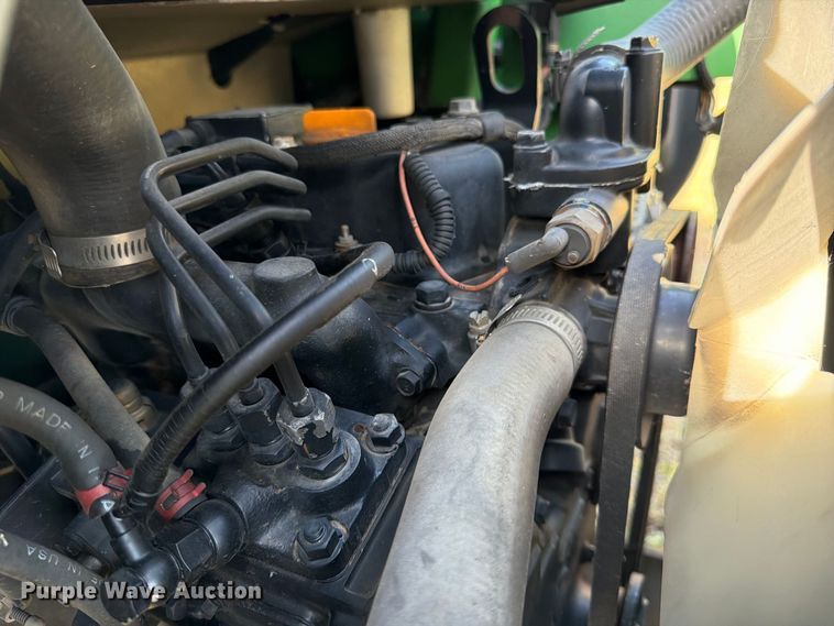 image for item FK3725 2005 John Deere 1435 Series II lawn mower