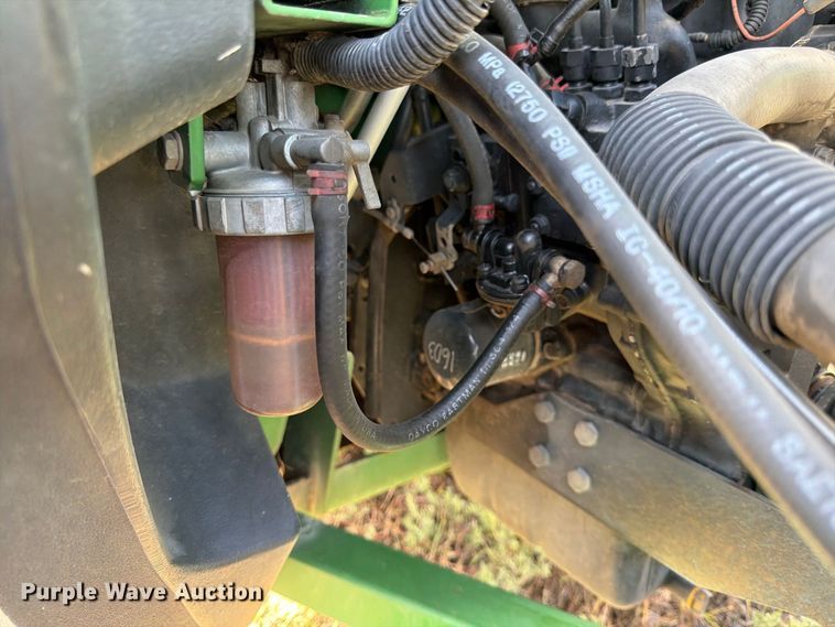 image for item FK3725 2005 John Deere 1435 Series II lawn mower