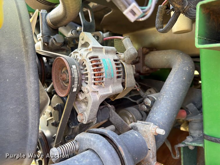 image for item FK3725 2005 John Deere 1435 Series II lawn mower