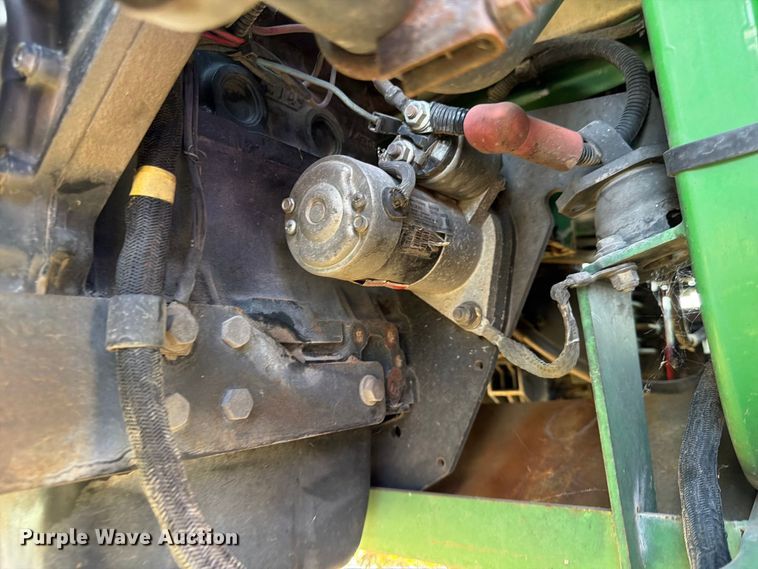image for item FK3725 2005 John Deere 1435 Series II lawn mower