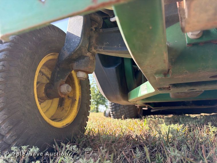 image for item FK3725 2005 John Deere 1435 Series II lawn mower