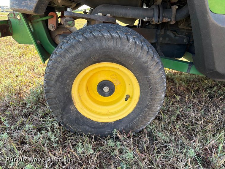 image for item FK3725 2005 John Deere 1435 Series II lawn mower