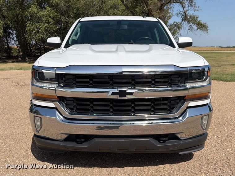 image for item FK3726 2016 Chevrolet Silverado 1500 Crew Cab pickup truck