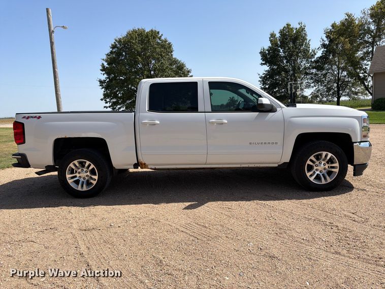 image for item FK3726 2016 Chevrolet Silverado 1500 Crew Cab pickup truck