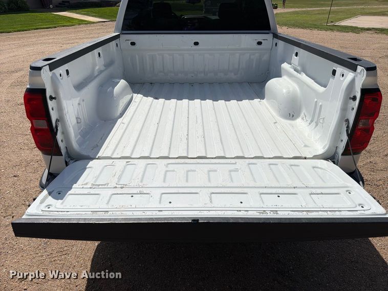 image for item FK3726 2016 Chevrolet Silverado 1500 Crew Cab pickup truck