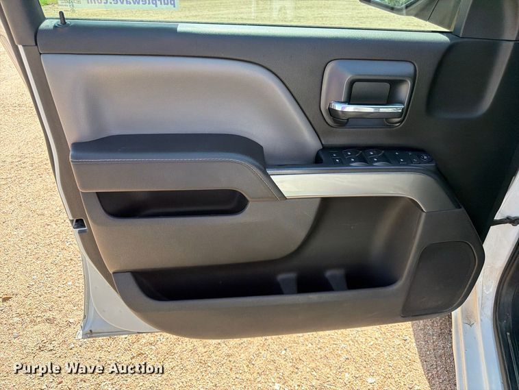 image for item FK3726 2016 Chevrolet Silverado 1500 Crew Cab pickup truck
