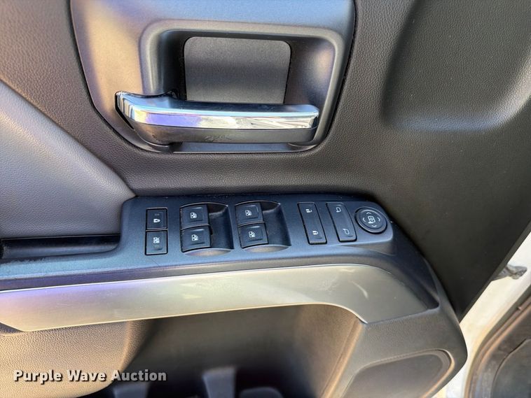 image for item FK3726 2016 Chevrolet Silverado 1500 Crew Cab pickup truck