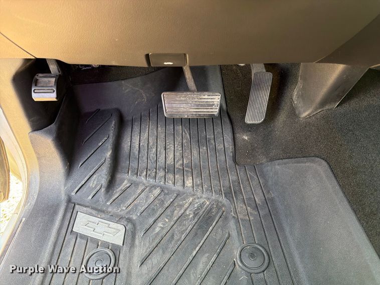 image for item FK3726 2016 Chevrolet Silverado 1500 Crew Cab pickup truck