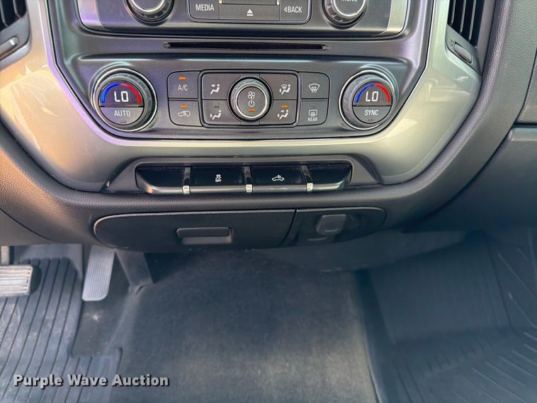 image for item FK3726 2016 Chevrolet Silverado 1500 Crew Cab pickup truck