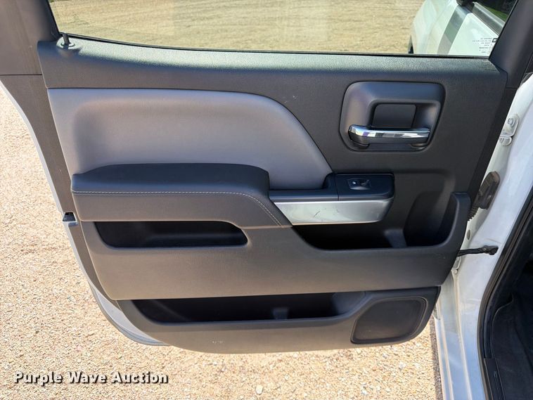 image for item FK3726 2016 Chevrolet Silverado 1500 Crew Cab pickup truck