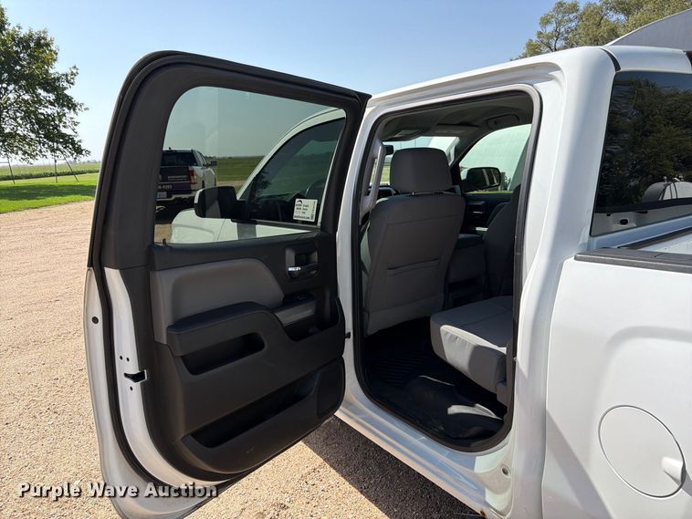 image for item FK3726 2016 Chevrolet Silverado 1500 Crew Cab pickup truck