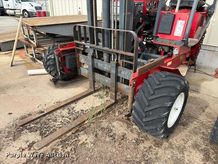image for item FK3788 2003 Moffett M5500 forklift