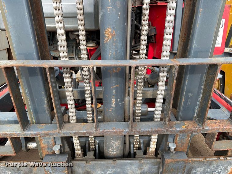 image for item FK3788 2003 Moffett M5500 forklift