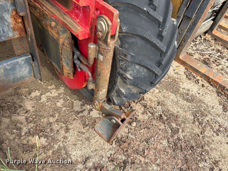 image for item FK3788 2003 Moffett M5500 forklift