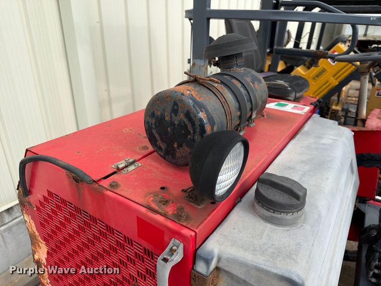 image for item FK3788 2003 Moffett M5500 forklift