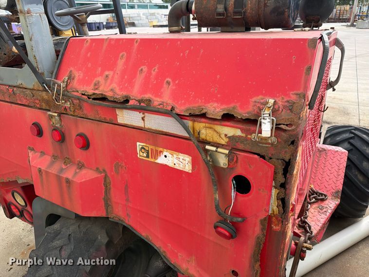 image for item FK3788 2003 Moffett M5500 forklift