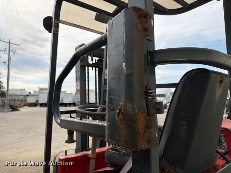image for item FK3788 2003 Moffett M5500 forklift