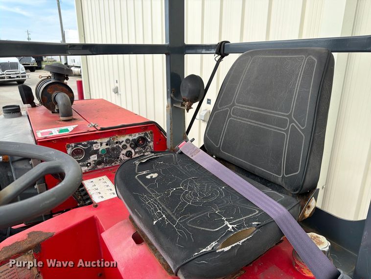 image for item FK3788 2003 Moffett M5500 forklift