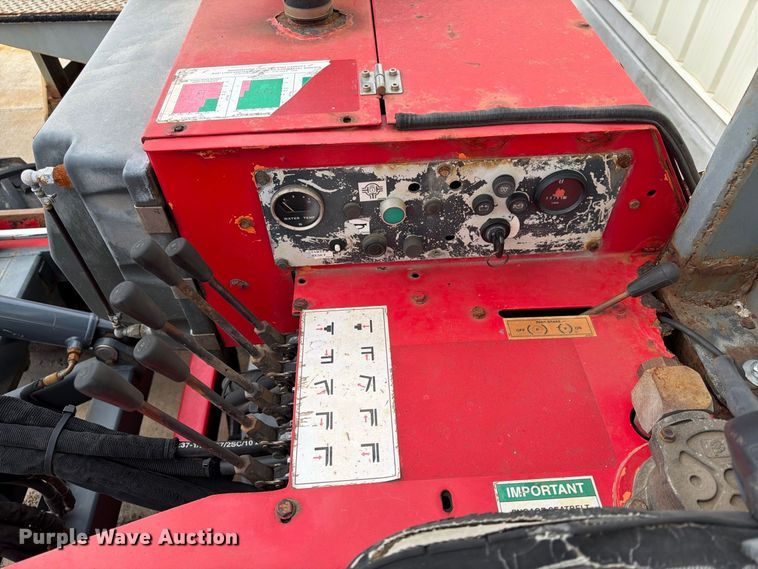 image for item FK3788 2003 Moffett M5500 forklift