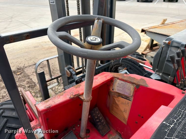 image for item FK3788 2003 Moffett M5500 forklift