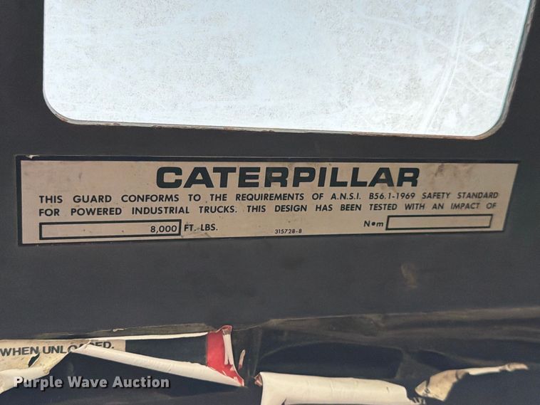 image for item FK3789 Caterpillar T40C forklift