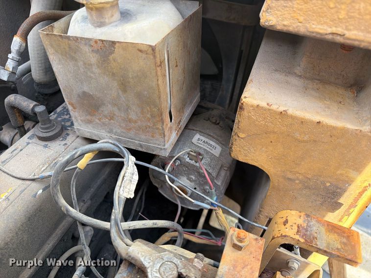 image for item FK3789 Caterpillar T40C forklift