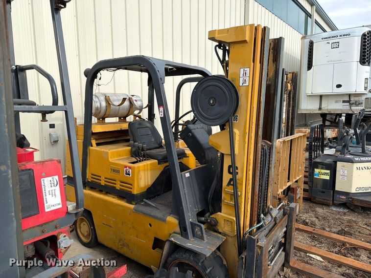 image for item FK3790 Caterpillar T80D forklift