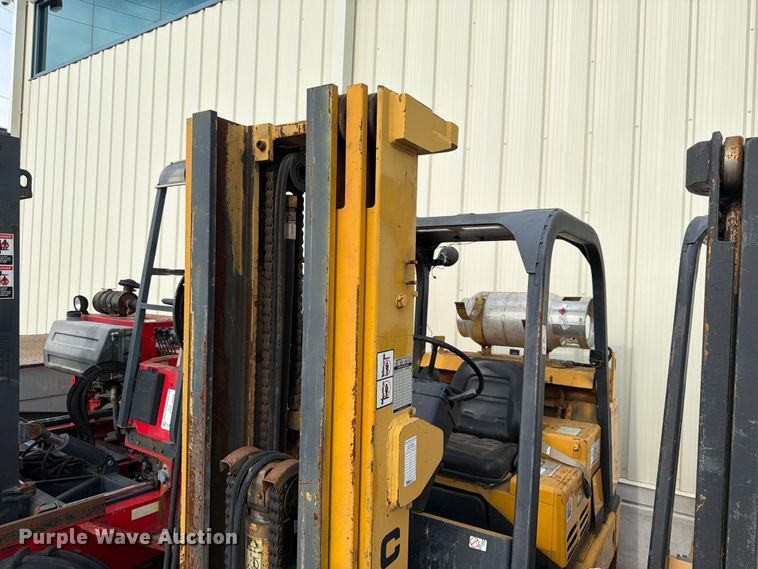 image for item FK3790 Caterpillar T80D forklift