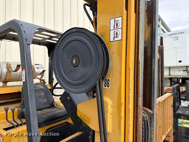 image for item FK3790 Caterpillar T80D forklift