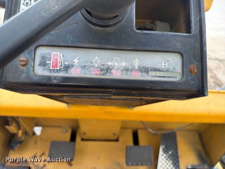 image for item FK3790 Caterpillar T80D forklift