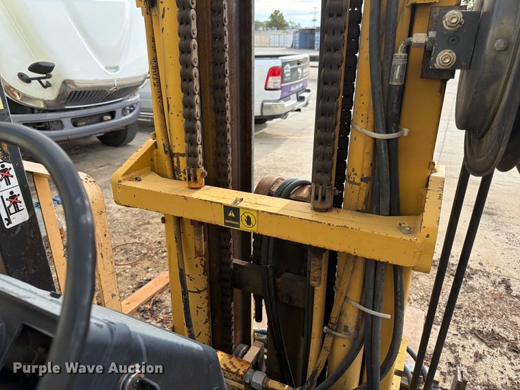 image for item FK3790 Caterpillar T80D forklift