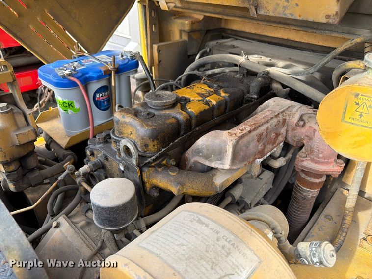 image for item FK3790 Caterpillar T80D forklift