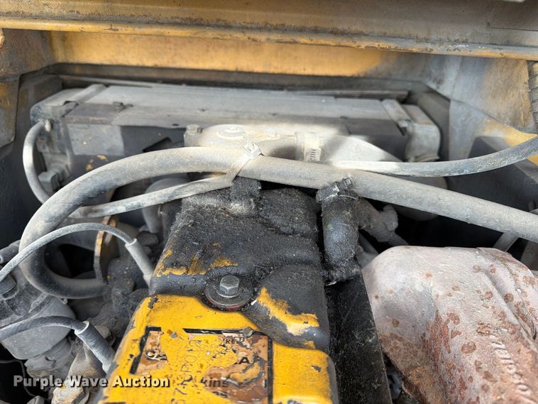 image for item FK3790 Caterpillar T80D forklift
