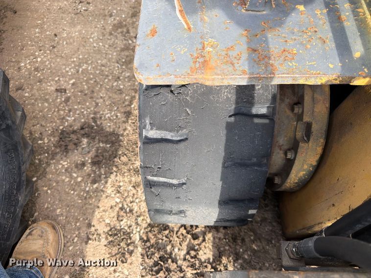 image for item FK3790 Caterpillar T80D forklift