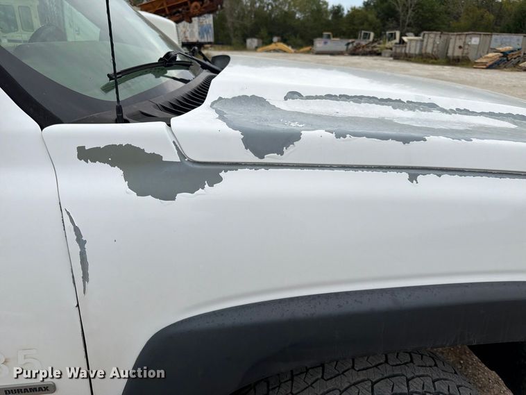 image for item FK3794 2006 Chevrolet Silverado 2500HD Crew Cab flatbed pickup truck