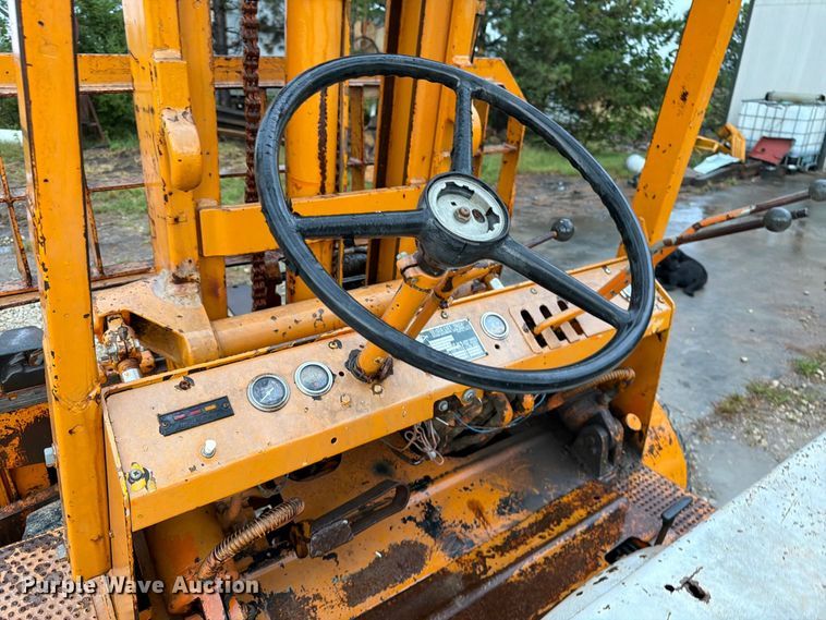 image for item FK3797 1997 Toyota 02-FG40 forklift