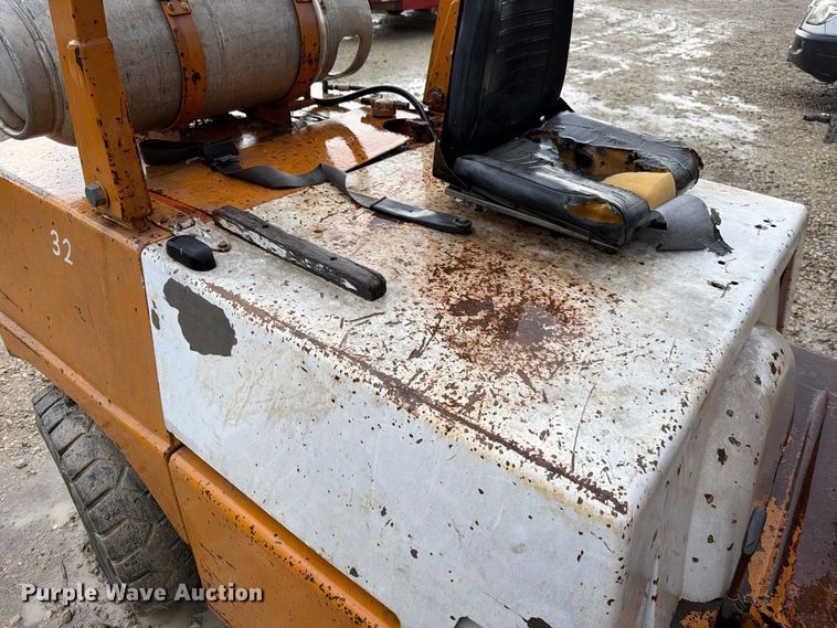 image for item FK3797 1997 Toyota 02-FG40 forklift